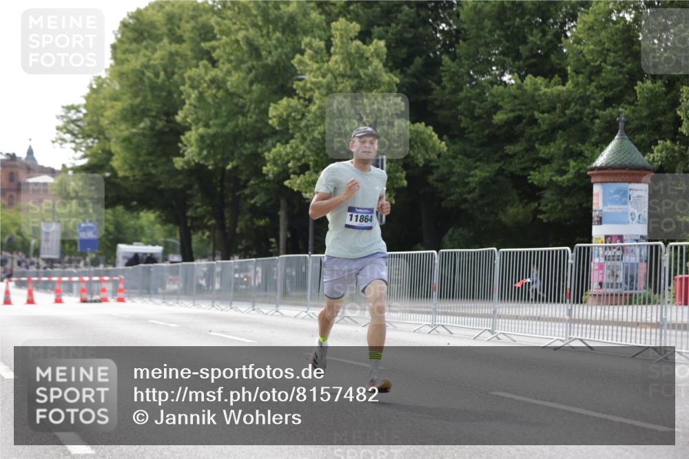 29.06.2025 - hella hamburg halbmarathon Jannik Wohlers http://msf.ph/oto/8157482 29.06.2025 09:38:05 Lombardsbrücke 4116, 11409, 11864 meine-sportfotos.de
