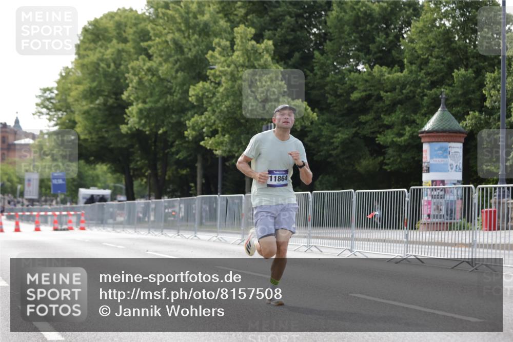 29.06.2025 - hella hamburg halbmarathon Jannik Wohlers http://msf.ph/oto/8157508 29.06.2025 09:38:06 Lombardsbrücke 4116, 11409, 11864 meine-sportfotos.de
