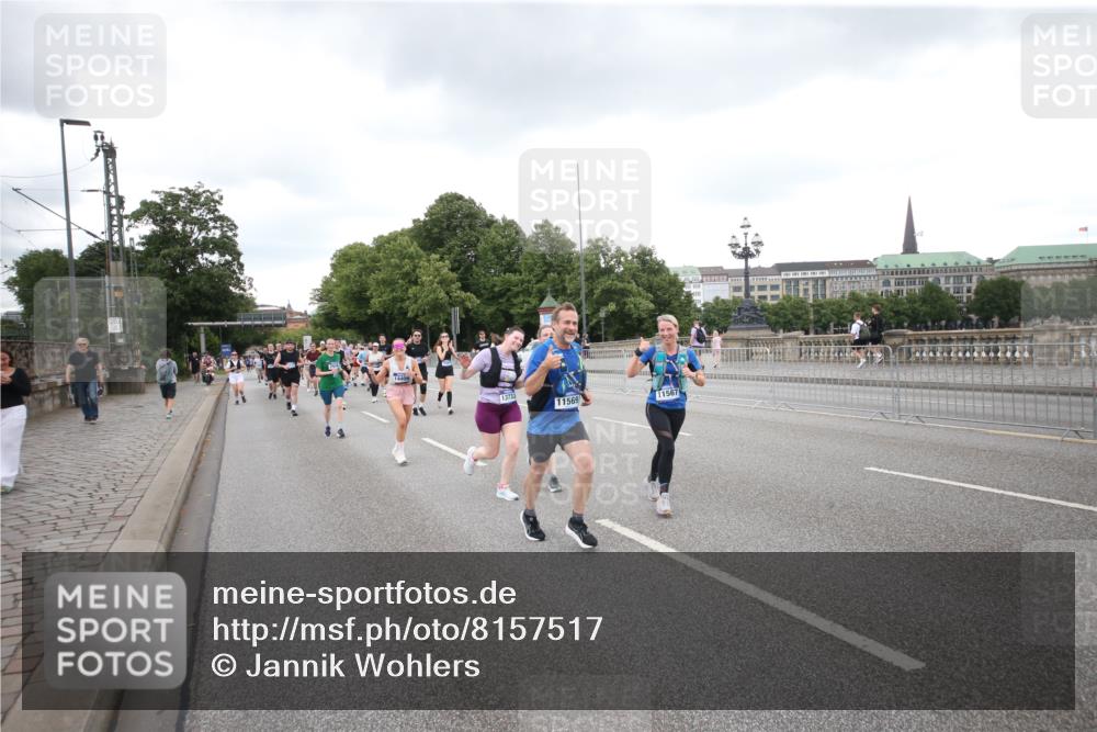 29.06.2025 - hella hamburg halbmarathon Jannik Wohlers http://msf.ph/oto/8157517 29.06.2025 10:54:14 Lombardsbrücke 1198, 2084, 2244, 2532, 2586, 2632, 3761, 3795, 3857, 4971, 5185, 5216, 5882, 5933, 5993, 6023, 6279, 6982, 7986, 8012, 9521, 10331, 10471, 11033, 11287, 11567, 11569, 12268, 12270, 12930, 13035, 13257, 13272, 13693, 13733, 13826, 14409, 15029, 15174, 15271, 15553, 15627, 15628, 15674, 15687, 15731, 16019, 16443, 16683, 17394, 18168, 19111 meine-sportfotos.de