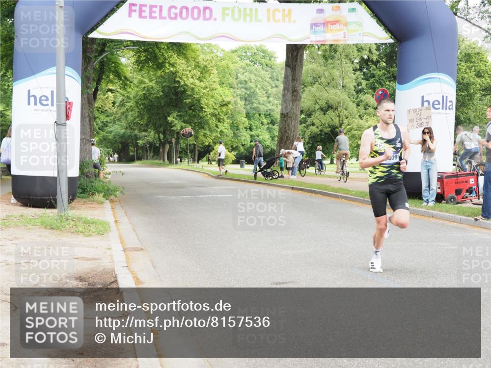 29.06.2025 - hella hamburg halbmarathon MichiJ http://msf.ph/oto/8157536 29.06.2025 10:07:32 Zwischen KM18-KM19 11409 meine-sportfotos.de
