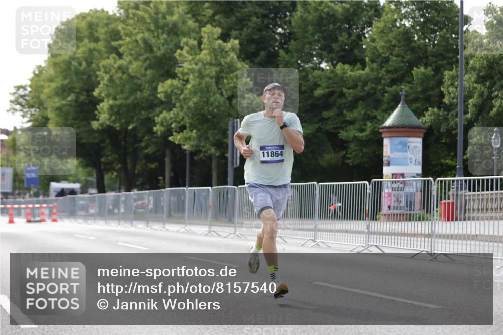 29.06.2025 - hella hamburg halbmarathon Jannik Wohlers http://msf.ph/oto/8157540 29.06.2025 09:38:06 Lombardsbrücke 4116, 11409, 11864 meine-sportfotos.de