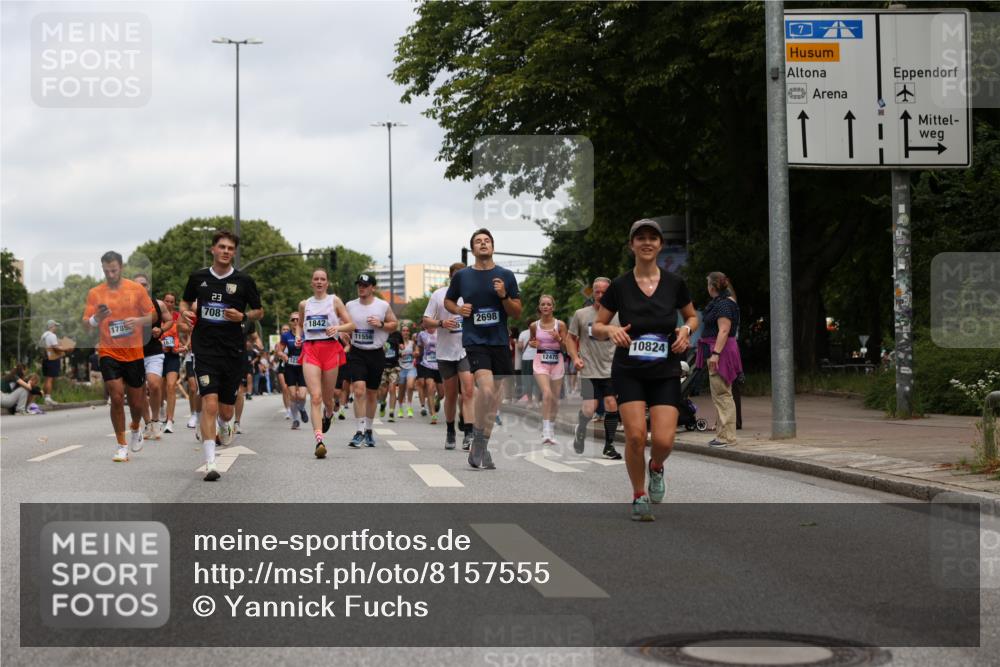 29.06.2025 - hella hamburg halbmarathon Yannick Fuchs http://msf.ph/oto/8157555 29.06.2025 10:58:48 20KM 1062, 1186, 1229, 1842, 2136, 2298, 2463, 2698, 3572, 3663, 3746, 5354, 5365, 6907, 6908, 7081, 7271, 8405, 9986, 10067, 10402, 10824, 10962, 11556, 12426, 12475, 12781, 12843, 13210, 14022, 14465, 15009, 16344, 16367, 16455, 16605, 16770, 16911, 17140, 17763, 17895, 18196, 18520, 18575, 18577, 18707, 18768 meine-sportfotos.de