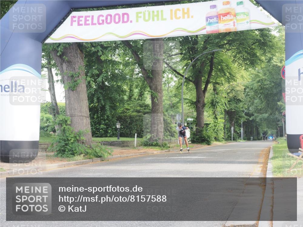 29.06.2025 - hella hamburg halbmarathon KatJ http://msf.ph/oto/8157588 29.06.2025 09:03:58 Zwischen KM18-KM19  meine-sportfotos.de