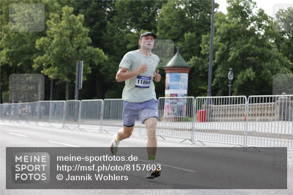 29.06.2025 - hella hamburg halbmarathon Jannik Wohlers http://msf.ph/oto/8157603 29.06.2025 09:38:06 Lombardsbrücke 4116, 11409, 11864 meine-sportfotos.de
