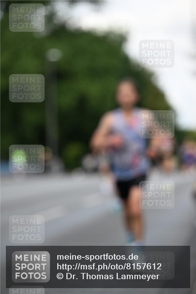 29.06.2025 - hella hamburg halbmarathon Dr. Thomas Lammeyer http://msf.ph/oto/8157612 29.06.2025 09:43:30 Kennedybrücke 34, 54, 5253, 6530, 6816, 9151, 9447, 9475 meine-sportfotos.de