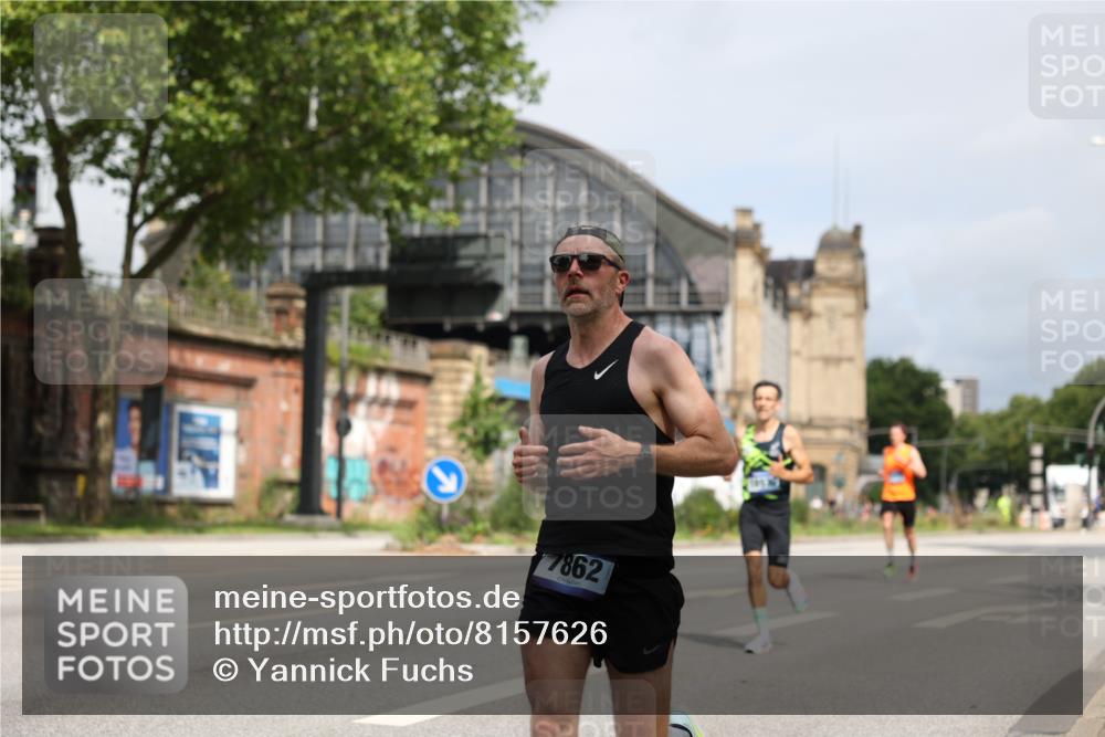 29.06.2025 - hella hamburg halbmarathon Yannick Fuchs http://msf.ph/oto/8157626 29.06.2025 10:18:35 20KM 35, 52, 7834, 7862, 9151, 16169, 17771, 18328, 18930 meine-sportfotos.de