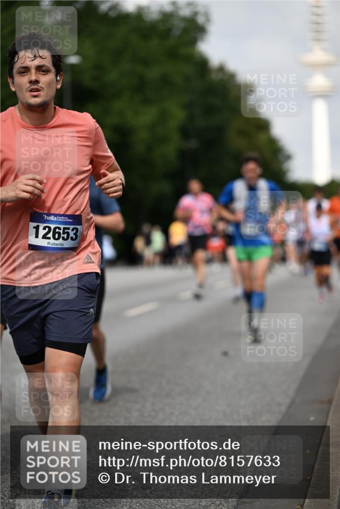 29.06.2025 - hella hamburg halbmarathon Dr. Thomas Lammeyer http://msf.ph/oto/8157633 29.06.2025 10:08:17 Kennedybrücke 1032, 1161, 1355, 1367, 1450, 2277, 2979, 3488, 4488, 4951, 5058, 5363, 5976, 6142, 6706, 6709, 7485, 8177, 8421, 8422, 8423, 8484, 9526, 9899, 10756 meine-sportfotos.de