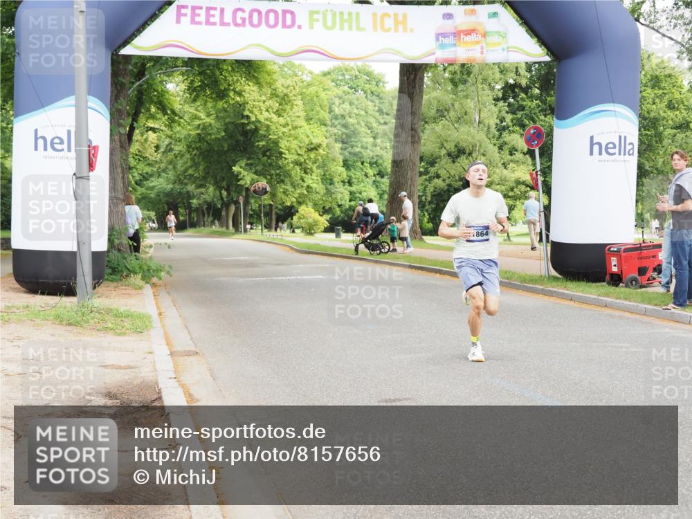 29.06.2025 - hella hamburg halbmarathon MichiJ http://msf.ph/oto/8157656 29.06.2025 10:07:56 Zwischen KM18-KM19  meine-sportfotos.de