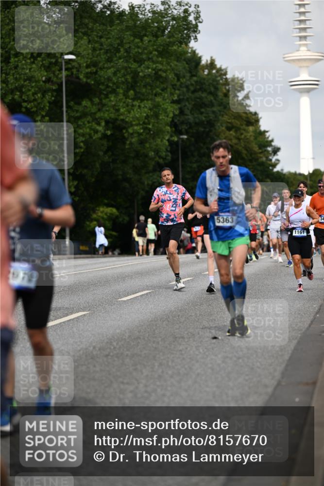 29.06.2025 - hella hamburg halbmarathon Dr. Thomas Lammeyer http://msf.ph/oto/8157670 29.06.2025 10:08:18 Kennedybrücke 1032, 1161, 1355, 1367, 1377, 1450, 1674, 2277, 2979, 3488, 4488, 4951, 5058, 5363, 5976, 6142, 6706, 6709, 7485, 8177, 8421, 8422, 8423, 9526, 9899, 10756 meine-sportfotos.de