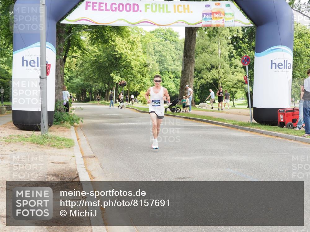 29.06.2025 - hella hamburg halbmarathon MichiJ http://msf.ph/oto/8157691 29.06.2025 10:08:07 Zwischen KM18-KM19  meine-sportfotos.de