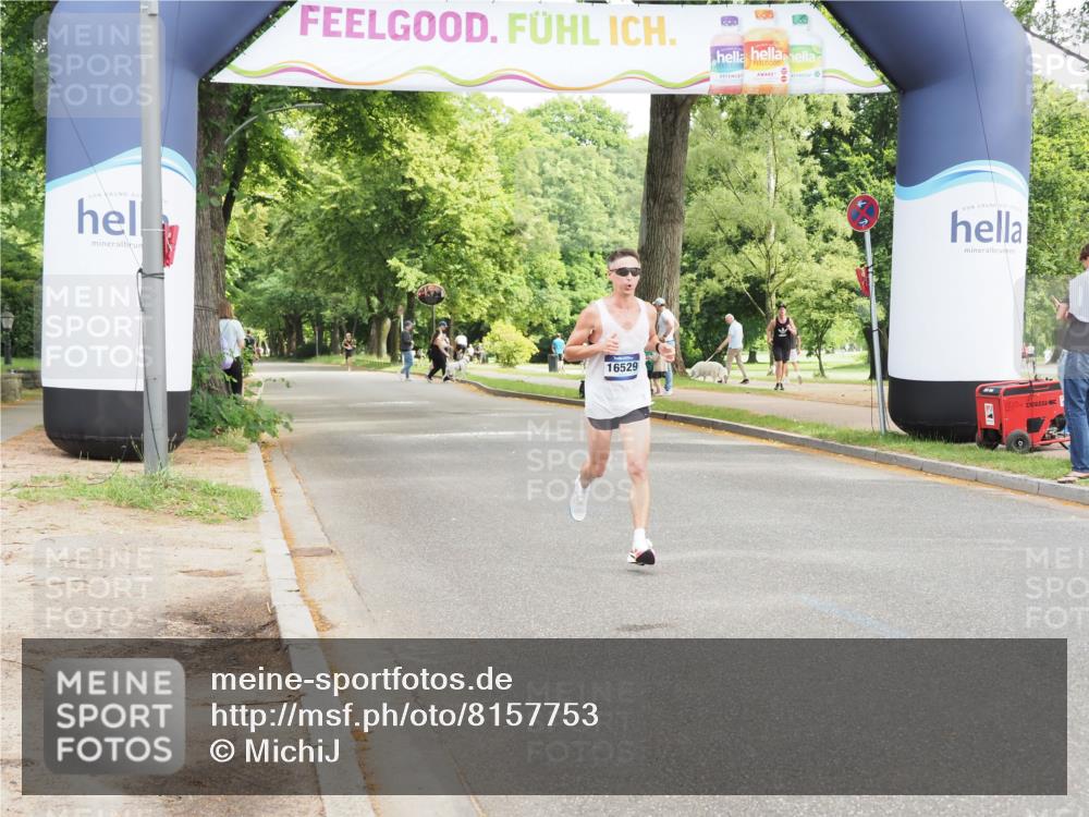 29.06.2025 - hella hamburg halbmarathon MichiJ http://msf.ph/oto/8157753 29.06.2025 10:08:08 Zwischen KM18-KM19  meine-sportfotos.de