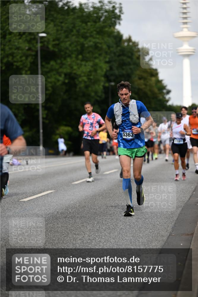 29.06.2025 - hella hamburg halbmarathon Dr. Thomas Lammeyer http://msf.ph/oto/8157775 29.06.2025 10:08:18 Kennedybrücke 1032, 1161, 1355, 1367, 1377, 1450, 1674, 2277, 2979, 3488, 4488, 4951, 5058, 5363, 5976, 6142, 6706, 6709, 7485, 8177, 8421, 8422, 8423, 9526, 9899, 10756 meine-sportfotos.de