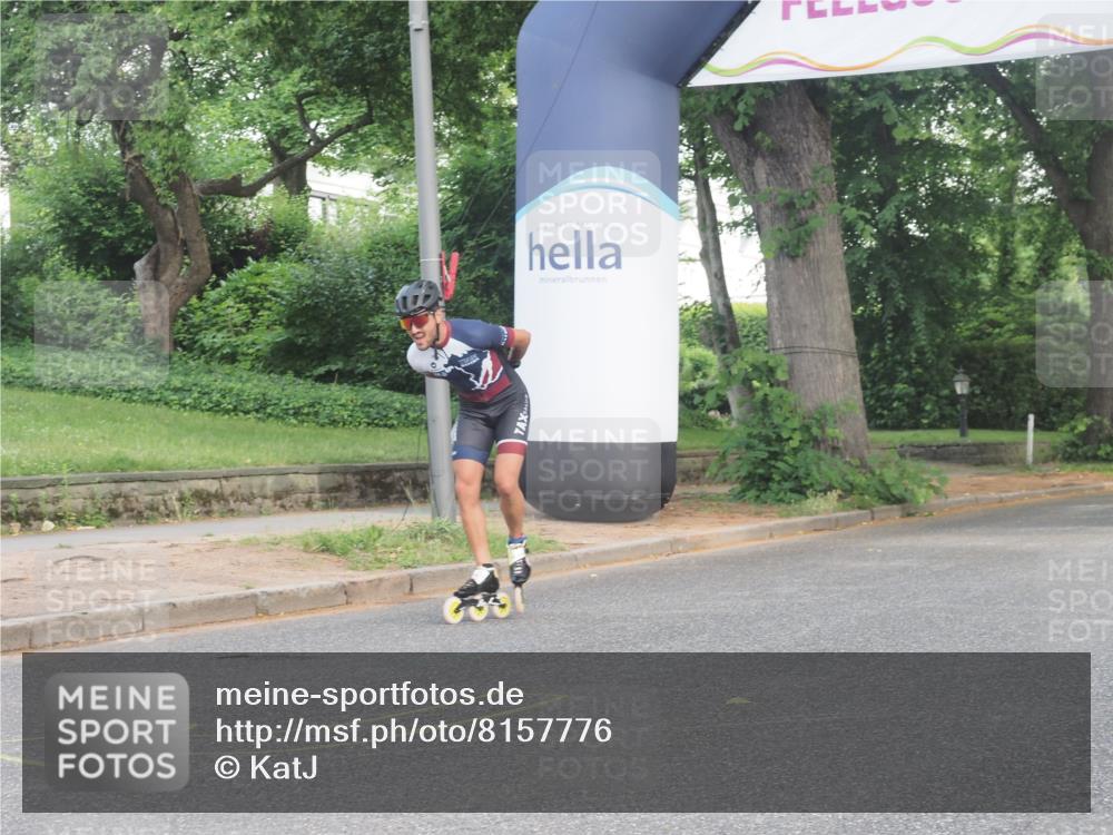29.06.2025 - hella hamburg halbmarathon KatJ http://msf.ph/oto/8157776 29.06.2025 09:04:00 Zwischen KM18-KM19  meine-sportfotos.de