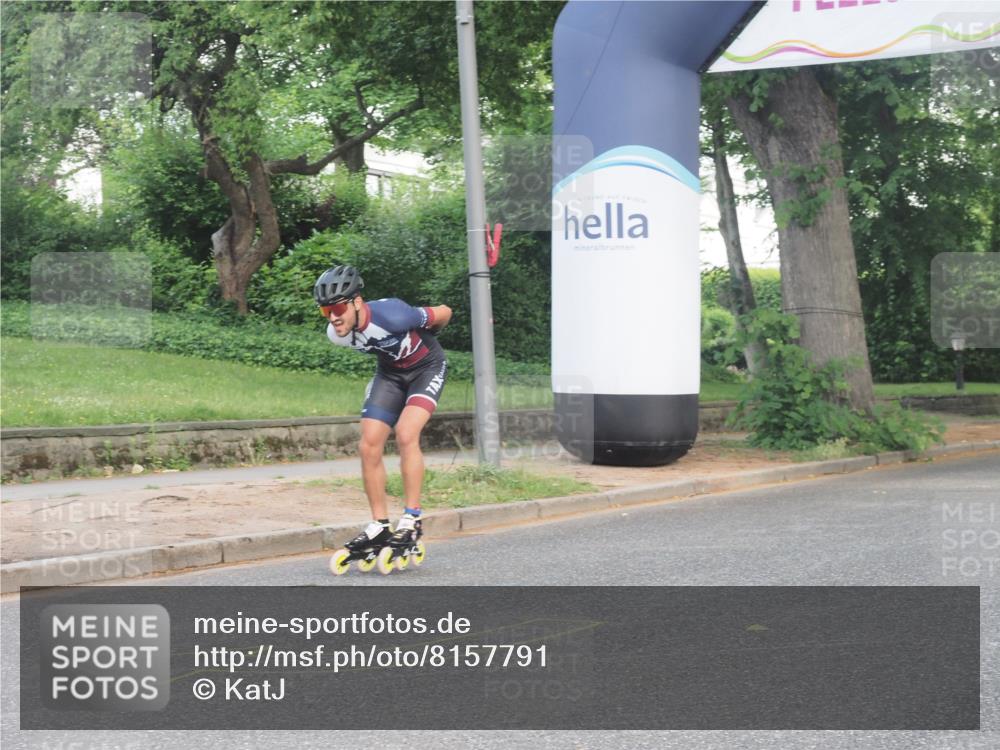 29.06.2025 - hella hamburg halbmarathon KatJ http://msf.ph/oto/8157791 29.06.2025 09:04:00 Zwischen KM18-KM19  meine-sportfotos.de