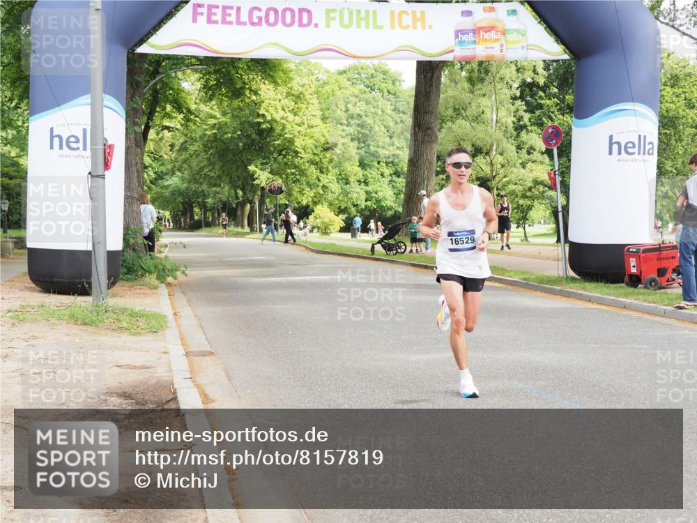 29.06.2025 - hella hamburg halbmarathon MichiJ http://msf.ph/oto/8157819 29.06.2025 10:08:08 Zwischen KM18-KM19  meine-sportfotos.de