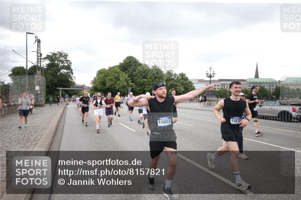 29.06.2025 - hella hamburg halbmarathon Jannik Wohlers http://msf.ph/oto/8157821 29.06.2025 10:54:20 Lombardsbrücke 1198, 2084, 2244, 2566, 2586, 2632, 4191, 4192, 5185, 5500, 5882, 5993, 6982, 7986, 8012, 8186, 9521, 10331, 10471, 11033, 11226, 11287, 11567, 11569, 12240, 12268, 12270, 12930, 13257, 13272, 13283, 13693, 13733, 13826, 13944, 13945, 14409, 14752, 15029, 15174, 15271, 15553, 15687, 15731, 16019, 16443, 16637, 16683, 17394, 18168, 18372, 19111 meine-sportfotos.de
