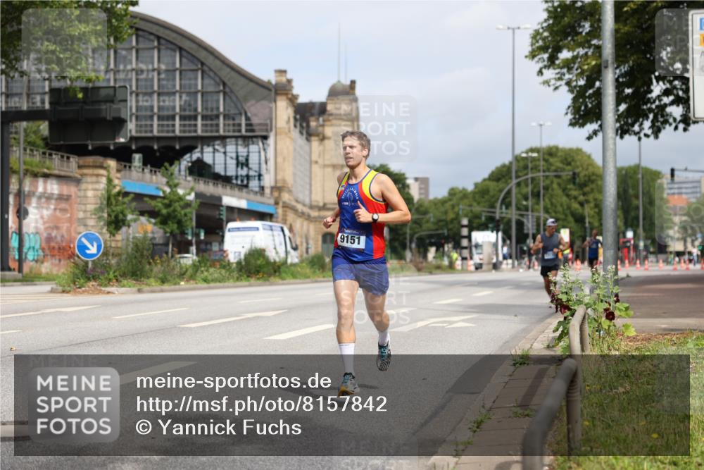 29.06.2025 - hella hamburg halbmarathon Yannick Fuchs http://msf.ph/oto/8157842 29.06.2025 10:18:44 20KM 6699, 7834, 9151, 9385, 9447, 16169, 17771 meine-sportfotos.de