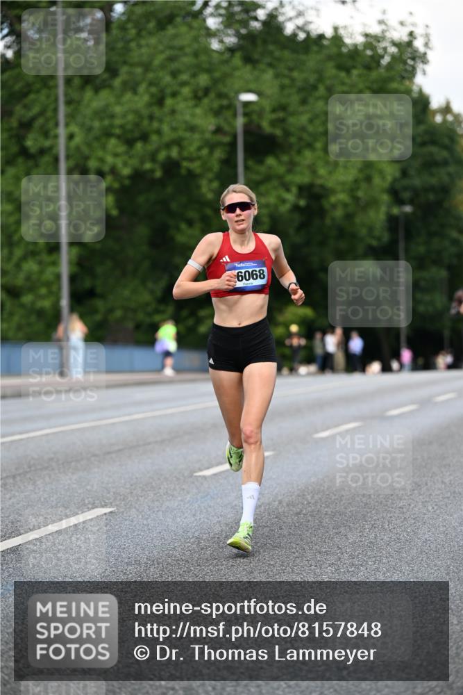 29.06.2025 - hella hamburg halbmarathon Dr. Thomas Lammeyer http://msf.ph/oto/8157848 29.06.2025 09:43:35 Kennedybrücke 5253, 6816, 9151, 9447, 9475 meine-sportfotos.de