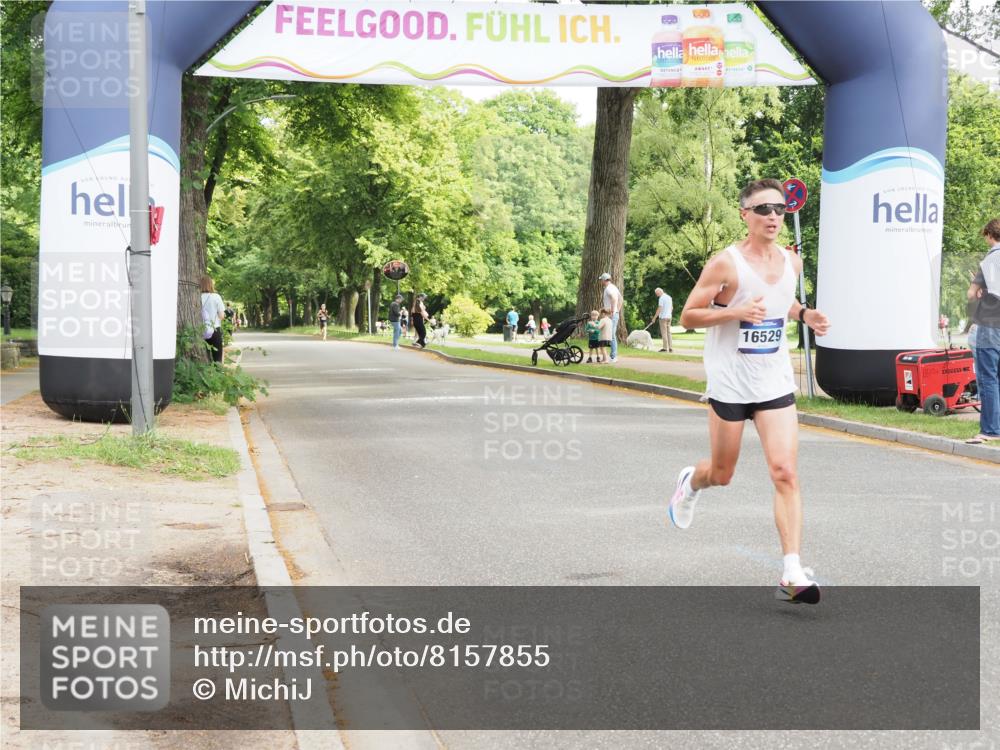 29.06.2025 - hella hamburg halbmarathon MichiJ http://msf.ph/oto/8157855 29.06.2025 10:08:08 Zwischen KM18-KM19  meine-sportfotos.de