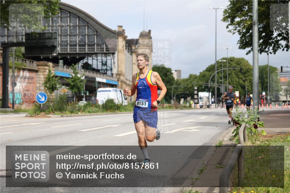 29.06.2025 - hella hamburg halbmarathon Yannick Fuchs http://msf.ph/oto/8157861 29.06.2025 10:18:44 20KM 6699, 7834, 9151, 9385, 9447, 16169, 17771 meine-sportfotos.de