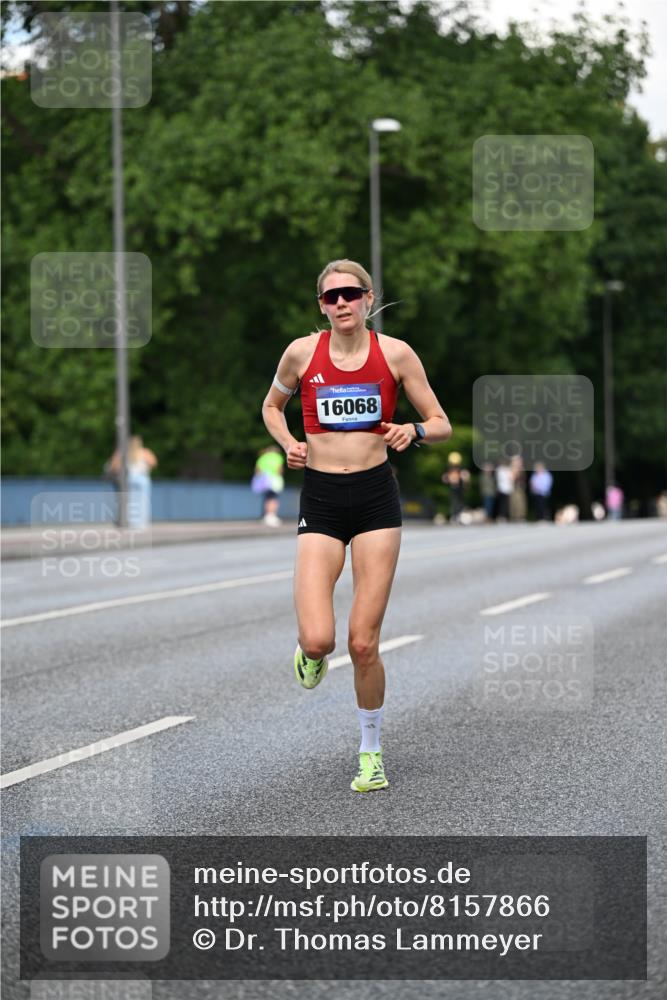 29.06.2025 - hella hamburg halbmarathon Dr. Thomas Lammeyer http://msf.ph/oto/8157866 29.06.2025 09:43:35 Kennedybrücke 5253, 6816, 9151, 9447, 9475 meine-sportfotos.de