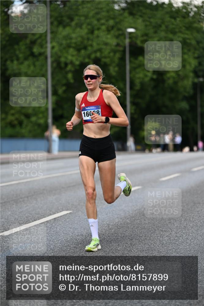 29.06.2025 - hella hamburg halbmarathon Dr. Thomas Lammeyer http://msf.ph/oto/8157899 29.06.2025 09:43:35 Kennedybrücke 5253, 6816, 9151, 9447, 9475 meine-sportfotos.de
