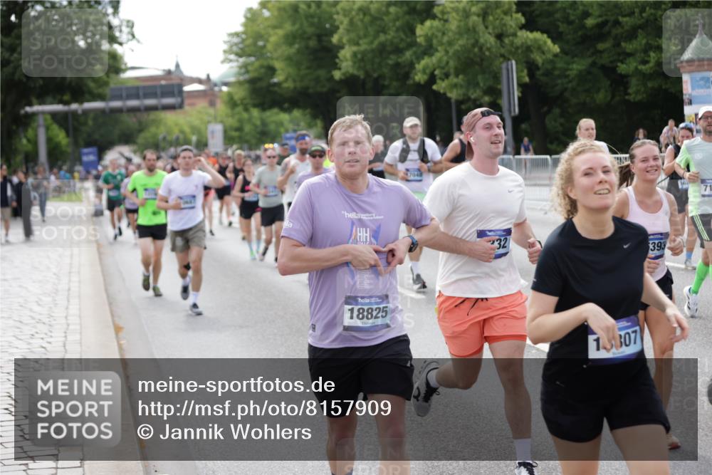 29.06.2025 - hella hamburg halbmarathon Jannik Wohlers http://msf.ph/oto/8157909 29.06.2025 10:18:02 Lombardsbrücke 1234, 1820, 2087, 2335, 2703, 3202, 3321, 3482, 4123, 4383, 4710, 4738, 5909, 6332, 6533, 7160, 7454, 8341, 9222, 9586, 9658, 9748, 9834, 10172, 10659, 10687, 12541, 12548, 12552, 12703, 12847, 13193, 13341, 13370, 13933, 14023, 14332, 14770, 15393, 15436, 16209, 16451, 16828, 16833, 17048, 17283, 17876, 18145, 18677, 18697, 18807, 18825 meine-sportfotos.de