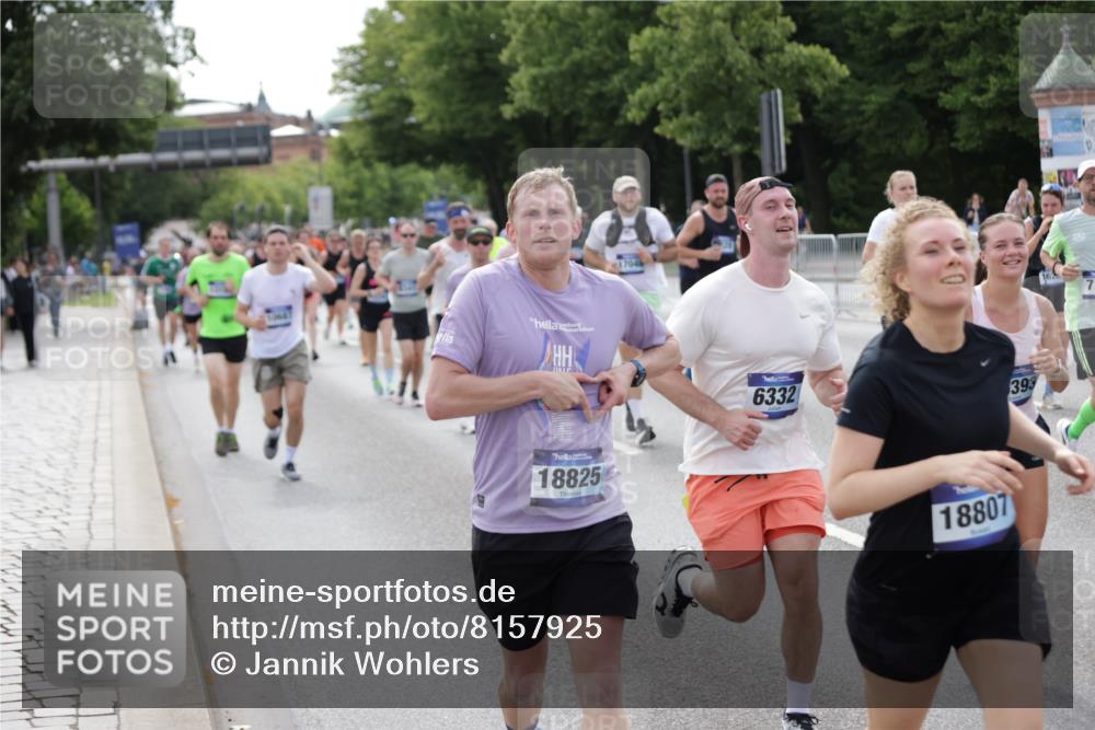 29.06.2025 - hella hamburg halbmarathon Jannik Wohlers http://msf.ph/oto/8157925 29.06.2025 10:18:02 Lombardsbrücke 1234, 1820, 2087, 2335, 2703, 3202, 3321, 3482, 4123, 4383, 4710, 4738, 5909, 6332, 6533, 7160, 7454, 8341, 9222, 9586, 9658, 9748, 9834, 10172, 10659, 10687, 12541, 12548, 12552, 12703, 12847, 13193, 13341, 13370, 13933, 14023, 14332, 14770, 15393, 15436, 16209, 16451, 16828, 16833, 17048, 17283, 17876, 18145, 18677, 18697, 18807, 18825 meine-sportfotos.de