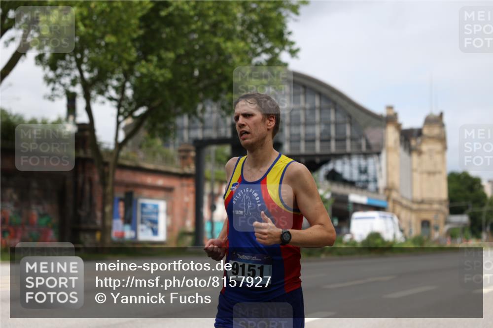 29.06.2025 - hella hamburg halbmarathon Yannick Fuchs http://msf.ph/oto/8157927 29.06.2025 10:18:45 20KM 6699, 7834, 9151, 9385, 9447, 16169, 17771, 19078 meine-sportfotos.de