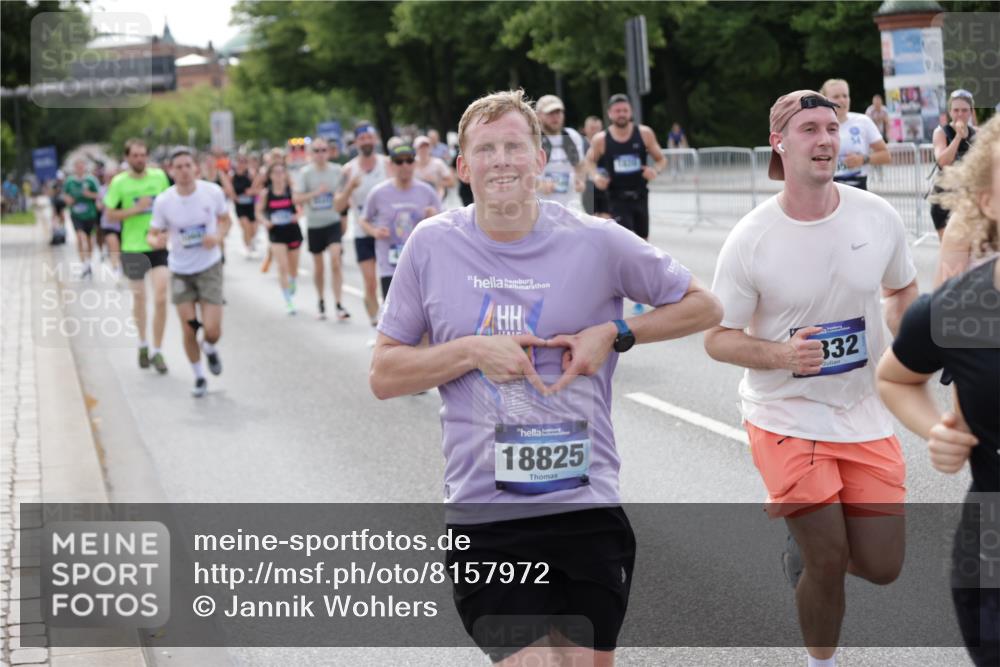 29.06.2025 - hella hamburg halbmarathon Jannik Wohlers http://msf.ph/oto/8157972 29.06.2025 10:18:02 Lombardsbrücke 1234, 1820, 2087, 2335, 2703, 3202, 3321, 3482, 4123, 4383, 4710, 4738, 5909, 6332, 6533, 7160, 7454, 8341, 9222, 9586, 9658, 9748, 9834, 10172, 10659, 10687, 12541, 12548, 12552, 12703, 12847, 13193, 13341, 13370, 13933, 14023, 14332, 14770, 15393, 15436, 16209, 16451, 16828, 16833, 17048, 17283, 17876, 18145, 18677, 18697, 18807, 18825 meine-sportfotos.de