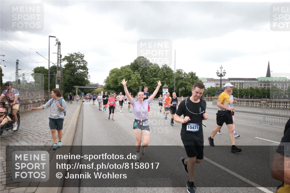 29.06.2025 - hella hamburg halbmarathon Jannik Wohlers http://msf.ph/oto/8158017 29.06.2025 10:54:24 Lombardsbrücke 1198, 2084, 2566, 2586, 2632, 3002, 4191, 4192, 5392, 5500, 5727, 5882, 6839, 6982, 8012, 8186, 9521, 9596, 10331, 10471, 11033, 11226, 11287, 11567, 11569, 12240, 12268, 12270, 13272, 13283, 13826, 13944, 13945, 14409, 14752, 15029, 15271, 15553, 15687, 16019, 16443, 16637, 18168, 18372, 19111 meine-sportfotos.de