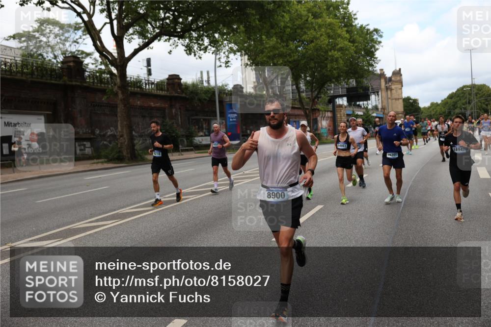 29.06.2025 - hella hamburg halbmarathon Yannick Fuchs http://msf.ph/oto/8158027 29.06.2025 10:38:32 20KM 1220, 1391, 1415, 1558, 1902, 2365, 2402, 2816, 3004, 3021, 3907, 4310, 4425, 4981, 4999, 5231, 5275, 5476, 5624, 6490, 6705, 6903, 6991, 7005, 7191, 7322, 8063, 8145, 8218, 8722, 8900, 9081, 9159, 9374, 9444, 9633, 10193, 10596, 10669, 10930, 11346, 11469, 12554, 12966, 13421, 13996, 14667, 14798, 14861, 15185, 15225, 15233, 15280, 15512, 15862, 16062, 16224, 16301, 16316, 16547, 16549, 16893, 17251, 17376, 17729, 17748, 17912, 18942 meine-sportfotos.de