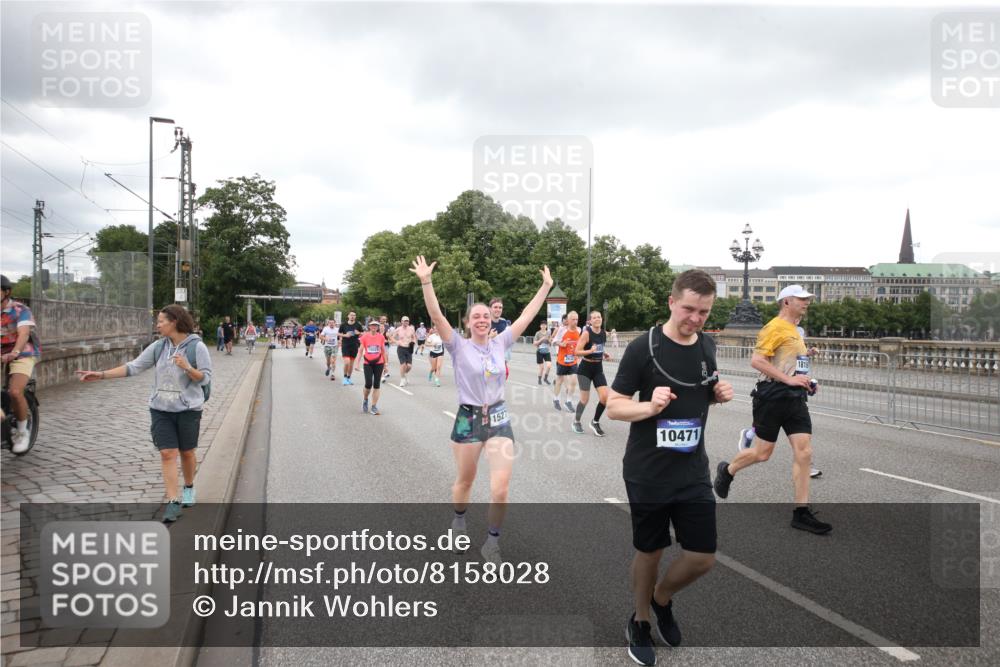 29.06.2025 - hella hamburg halbmarathon Jannik Wohlers http://msf.ph/oto/8158028 29.06.2025 10:54:24 Lombardsbrücke 1198, 2084, 2566, 2586, 2632, 3002, 4191, 4192, 5392, 5500, 5727, 5882, 6839, 6982, 8012, 8186, 9521, 9596, 10331, 10471, 11033, 11226, 11287, 11567, 11569, 12240, 12268, 12270, 13272, 13283, 13826, 13944, 13945, 14409, 14752, 15029, 15271, 15553, 15687, 16019, 16443, 16637, 18168, 18372, 19111 meine-sportfotos.de