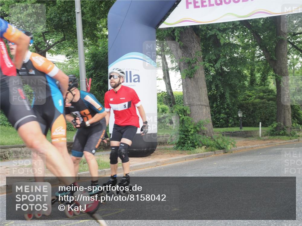29.06.2025 - hella hamburg halbmarathon KatJ http://msf.ph/oto/8158042 29.06.2025 09:04:17 Zwischen KM18-KM19  meine-sportfotos.de