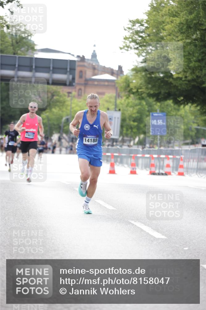 29.06.2025 - hella hamburg halbmarathon Jannik Wohlers http://msf.ph/oto/8158047 29.06.2025 09:38:47 Lombardsbrücke 14188, 16529 meine-sportfotos.de
