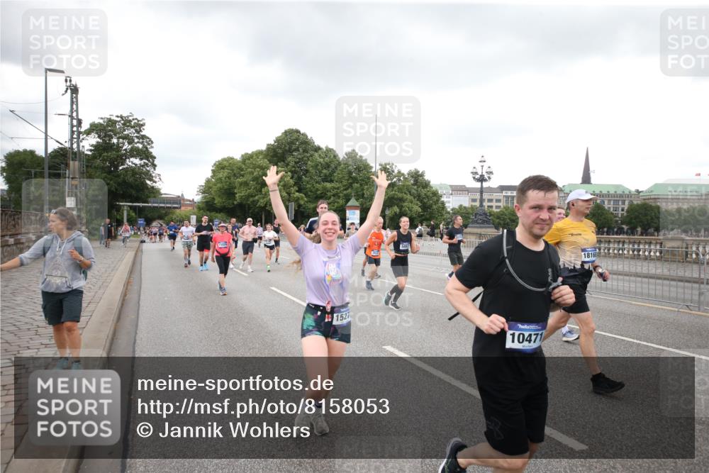 29.06.2025 - hella hamburg halbmarathon Jannik Wohlers http://msf.ph/oto/8158053 29.06.2025 10:54:24 Lombardsbrücke 1198, 2084, 2566, 2586, 2632, 3002, 4191, 4192, 5392, 5500, 5727, 5882, 6839, 6982, 8012, 8186, 9521, 9596, 10331, 10471, 11033, 11226, 11287, 11567, 11569, 12240, 12268, 12270, 13272, 13283, 13826, 13944, 13945, 14409, 14752, 15029, 15271, 15553, 15687, 16019, 16443, 16637, 18168, 18372, 19111 meine-sportfotos.de