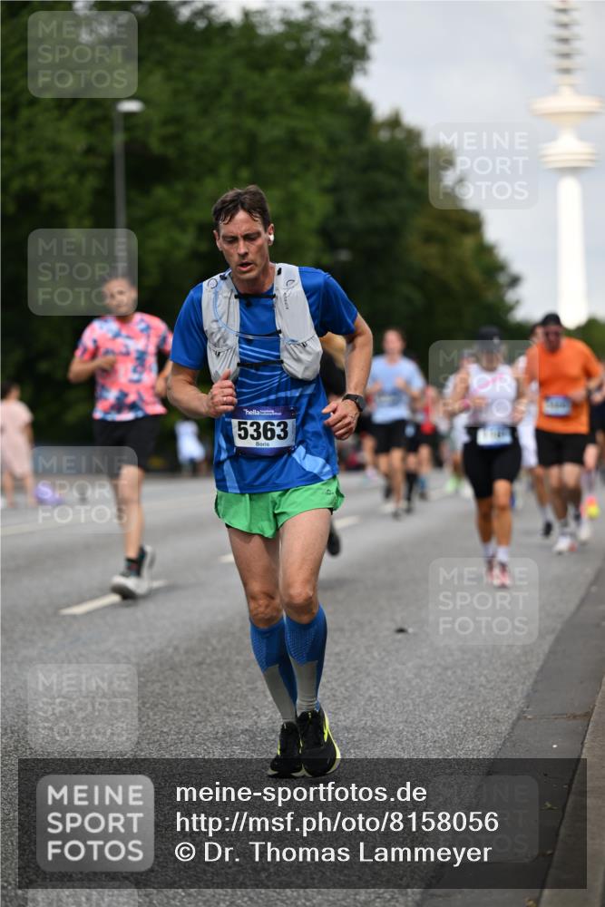 29.06.2025 - hella hamburg halbmarathon Dr. Thomas Lammeyer http://msf.ph/oto/8158056 29.06.2025 10:08:20 Kennedybrücke 1032, 1161, 1355, 1367, 1377, 1450, 1674, 2277, 2979, 3413, 3488, 4488, 4951, 5058, 5354, 5363, 5365, 5976, 6142, 6706, 6709, 7485, 8177, 8421, 8422, 8423, 9526, 10756 meine-sportfotos.de