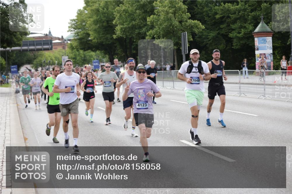 29.06.2025 - hella hamburg halbmarathon Jannik Wohlers http://msf.ph/oto/8158058 29.06.2025 10:18:03 Lombardsbrücke 1234, 1820, 2335, 2703, 3202, 3321, 3482, 4123, 4383, 4710, 4738, 5909, 6332, 6533, 7160, 7454, 8341, 9222, 9505, 9586, 9658, 9748, 9834, 10172, 10659, 10687, 12541, 12548, 12552, 12703, 12847, 13193, 13341, 13370, 13933, 14023, 14332, 14770, 15393, 15436, 16209, 16451, 16828, 16833, 17048, 17283, 17876, 18145, 18677, 18697, 18807, 18825 meine-sportfotos.de