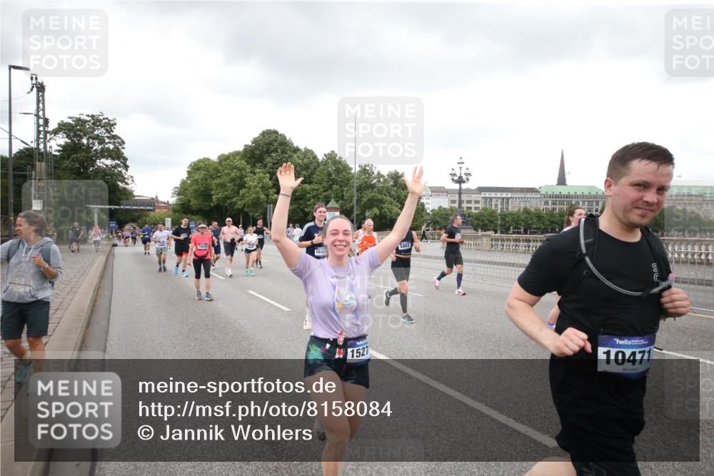 29.06.2025 - hella hamburg halbmarathon Jannik Wohlers http://msf.ph/oto/8158084 29.06.2025 10:54:25 Lombardsbrücke 1198, 2084, 2566, 2632, 3002, 4191, 4192, 5392, 5500, 5727, 5882, 6839, 6982, 8012, 8186, 9521, 9596, 10331, 10471, 11033, 11226, 11287, 11567, 11569, 12240, 12268, 12270, 13272, 13283, 13826, 13944, 13945, 13979, 13980, 14409, 14752, 15029, 15271, 15553, 15687, 16019, 16443, 16637, 18168, 18372, 19111 meine-sportfotos.de