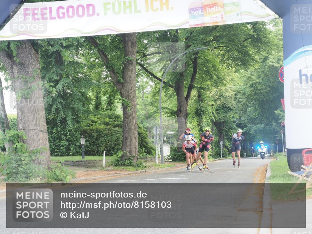 29.06.2025 - hella hamburg halbmarathon KatJ http://msf.ph/oto/8158103 29.06.2025 09:04:22 Zwischen KM18-KM19  meine-sportfotos.de