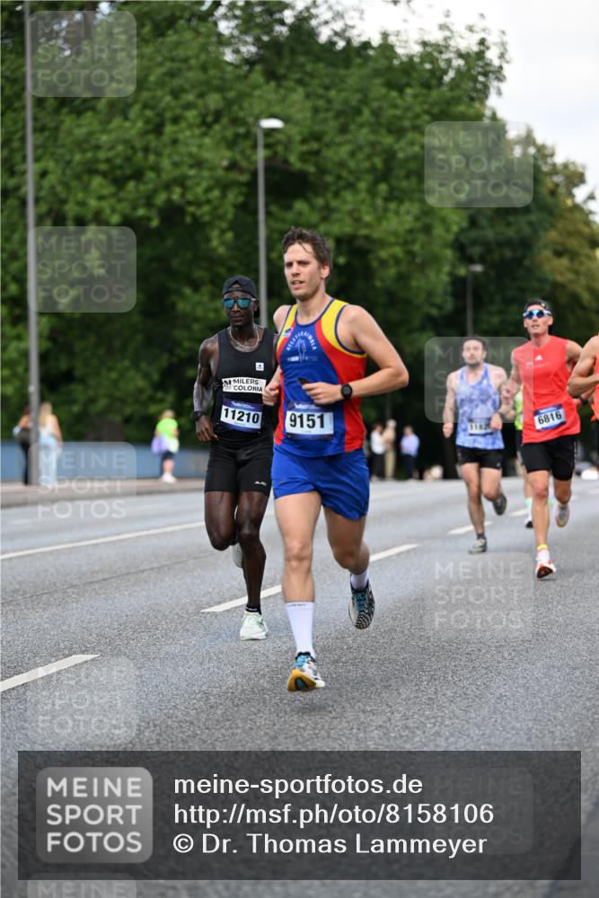29.06.2025 - hella hamburg halbmarathon Dr. Thomas Lammeyer http://msf.ph/oto/8158106 29.06.2025 09:43:38 Kennedybrücke 5253, 6816, 9151, 9447, 9475 meine-sportfotos.de