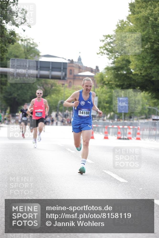 29.06.2025 - hella hamburg halbmarathon Jannik Wohlers http://msf.ph/oto/8158119 29.06.2025 09:38:47 Lombardsbrücke 14188, 16529 meine-sportfotos.de