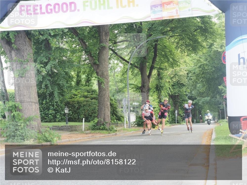 29.06.2025 - hella hamburg halbmarathon KatJ http://msf.ph/oto/8158122 29.06.2025 09:04:22 Zwischen KM18-KM19  meine-sportfotos.de