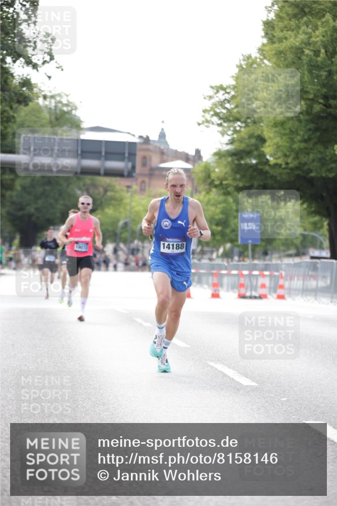 29.06.2025 - hella hamburg halbmarathon Jannik Wohlers http://msf.ph/oto/8158146 29.06.2025 09:38:48 Lombardsbrücke 14188, 16529 meine-sportfotos.de