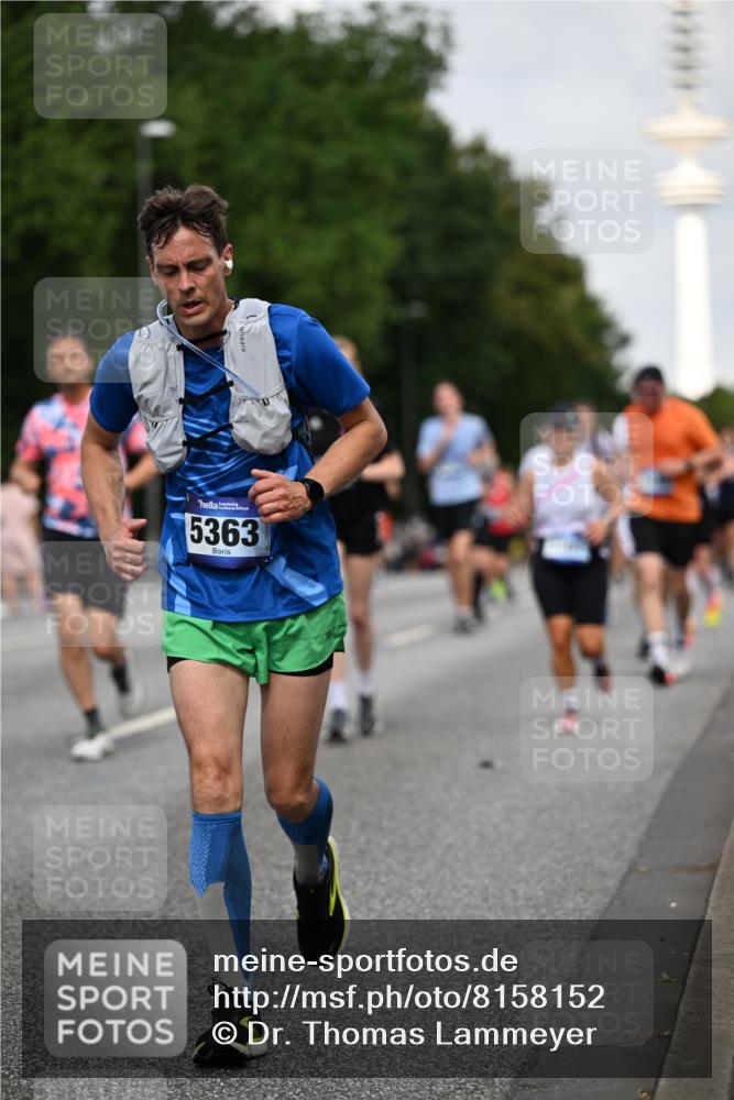 29.06.2025 - hella hamburg halbmarathon Dr. Thomas Lammeyer http://msf.ph/oto/8158152 29.06.2025 10:08:21 Kennedybrücke 1032, 1161, 1355, 1367, 1377, 1674, 2277, 2979, 3413, 3488, 4488, 4951, 5058, 5354, 5363, 5365, 5976, 6142, 6706, 6709, 7485, 8177, 8421, 9526, 10756 meine-sportfotos.de