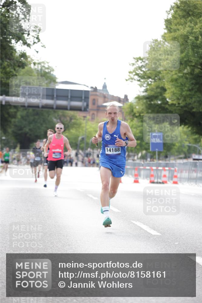 29.06.2025 - hella hamburg halbmarathon Jannik Wohlers http://msf.ph/oto/8158161 29.06.2025 09:38:48 Lombardsbrücke 14188, 16529 meine-sportfotos.de