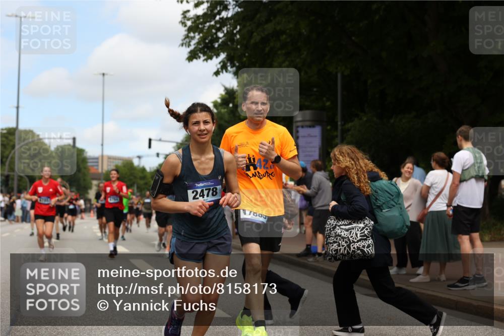 29.06.2025 - hella hamburg halbmarathon Yannick Fuchs http://msf.ph/oto/8158173 29.06.2025 11:16:52 20KM 1072, 1110, 1349, 1401, 1755, 2125, 2441, 2478, 2720, 2781, 2993, 3770, 5251, 5369, 5395, 6030, 6784, 6785, 6874, 6939, 8025, 8181, 8206, 8207, 8511, 8896, 10158, 10880, 11424, 11596, 13264, 14503, 14510, 14512, 14615, 14793, 15256, 15324, 15619, 15802, 16040, 16511, 16707, 16714, 17341, 17885, 18246 meine-sportfotos.de