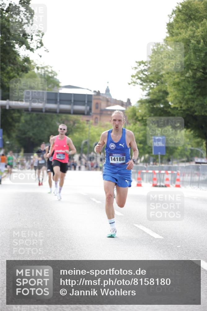 29.06.2025 - hella hamburg halbmarathon Jannik Wohlers http://msf.ph/oto/8158180 29.06.2025 09:38:48 Lombardsbrücke 14188, 16529 meine-sportfotos.de