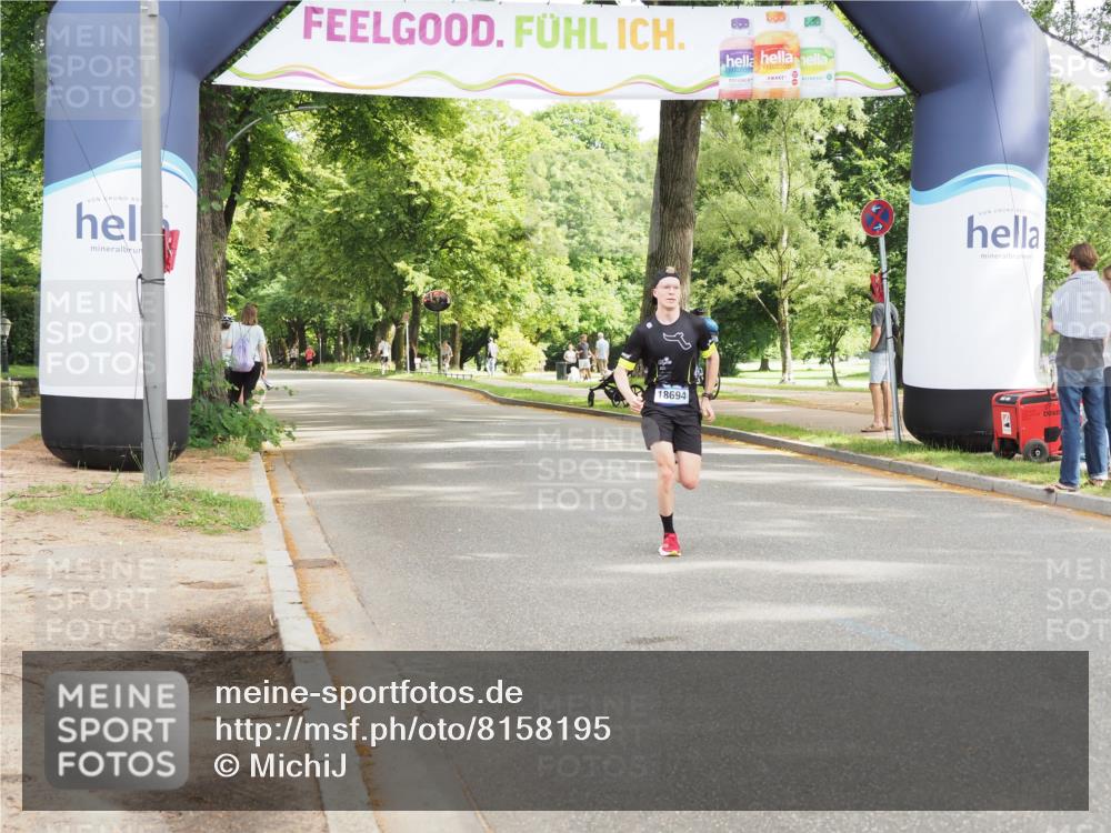 29.06.2025 - hella hamburg halbmarathon MichiJ http://msf.ph/oto/8158195 29.06.2025 10:08:36 Zwischen KM18-KM19 18694 meine-sportfotos.de