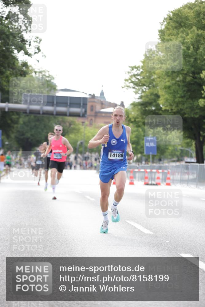 29.06.2025 - hella hamburg halbmarathon Jannik Wohlers http://msf.ph/oto/8158199 29.06.2025 09:38:48 Lombardsbrücke 14188, 16529 meine-sportfotos.de
